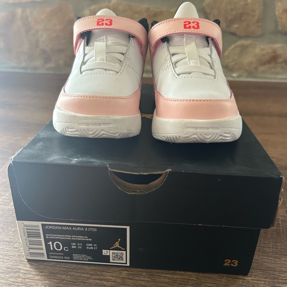 Kids Jordan Max Aura 3 - Picture 3 of 9